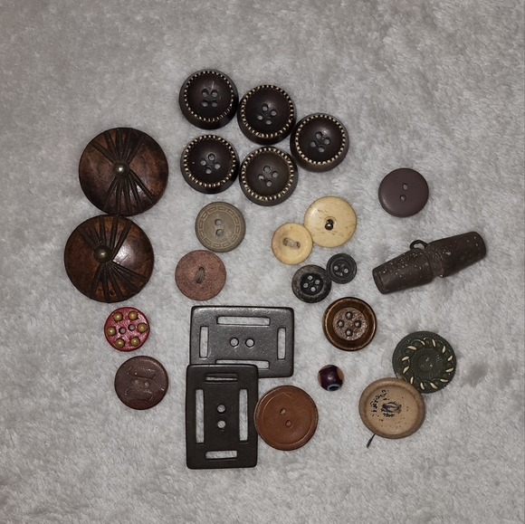 Bundle of Vintage Buttons - Picture 4 of 6